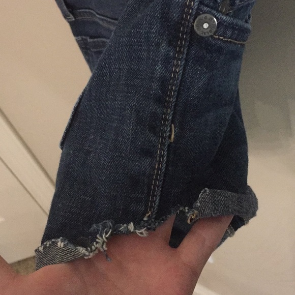 Rock & Republic Jean Shorts - Picture 3 of 4